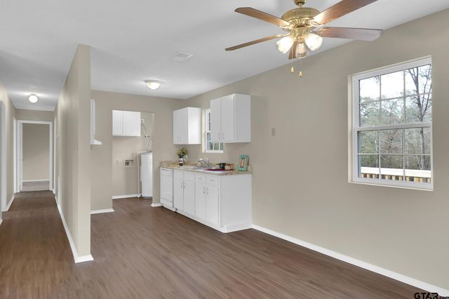11834 Groundhog Road, Gilmer, TX 75644