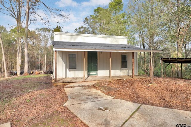 11834 Groundhog Road, Gilmer, TX 75644
