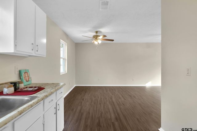 11834 Groundhog Road, Gilmer, TX 75644