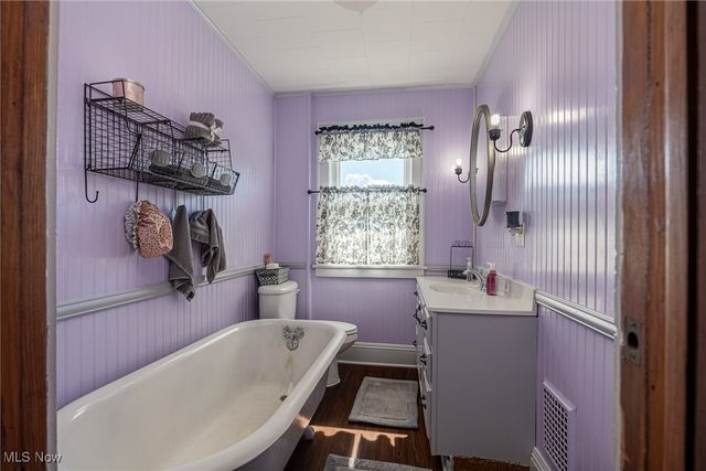 112 Thompson Avenue, New Concord, OH 43762