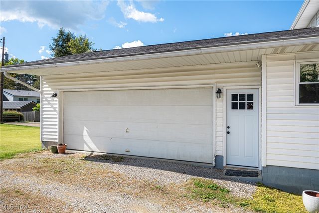 112 Thompson Avenue, New Concord, OH 43762