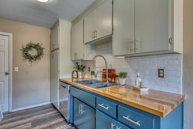 673 Alvarado Court, Salinas, CA 93907