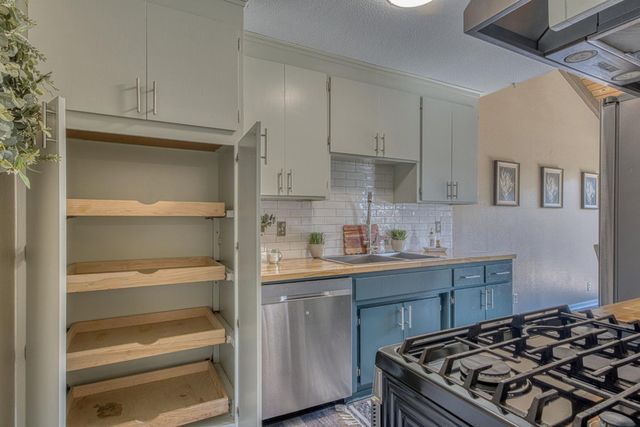 673 Alvarado Court, Salinas, CA 93907