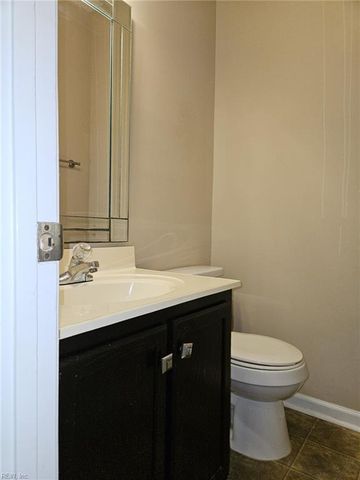 938 Willow PT, Newport News, VA 23602