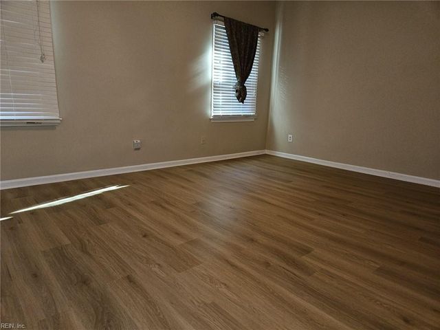 938 Willow PT, Newport News, VA 23602