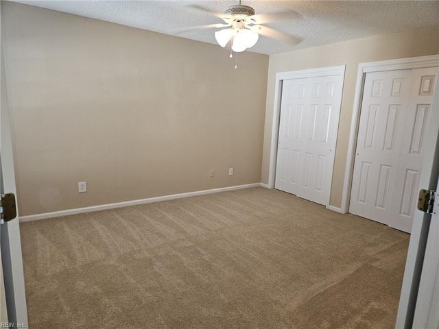 938 Willow PT, Newport News, VA 23602