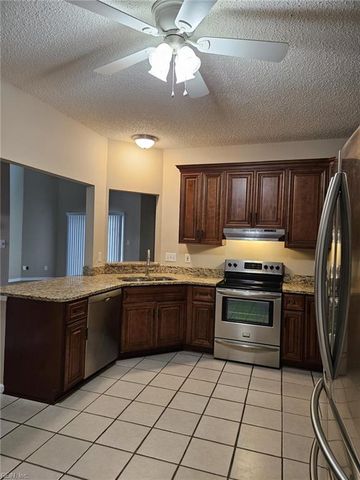 938 Willow PT, Newport News, VA 23602