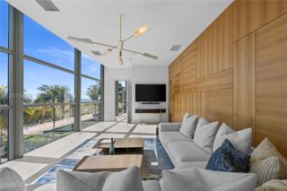 5875 Collins Ave 401, Miami Beach, FL 33140