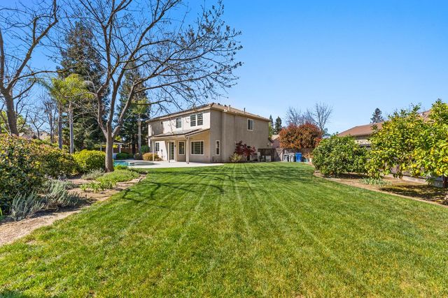 2719 E Spice Way, Fresno, CA 93720