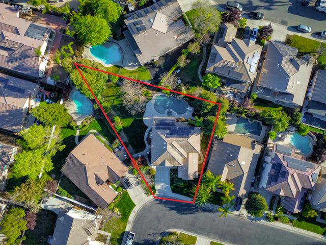 2719 E Spice Way, Fresno, CA 93720