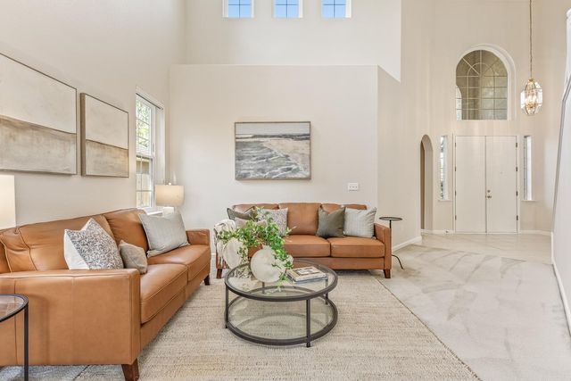 2719 E Spice Way, Fresno, CA 93720