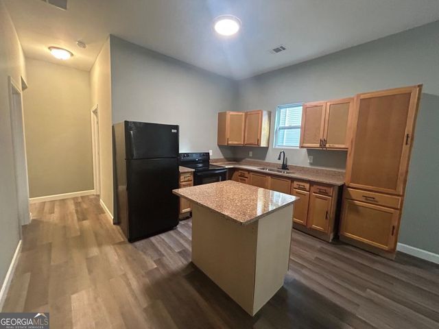 546 N 8th Street, Griffin, GA 30223