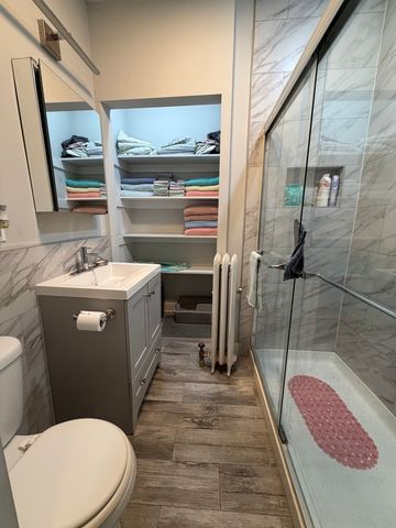 631 W ROSCOE Street C3, Chicago, IL 60657