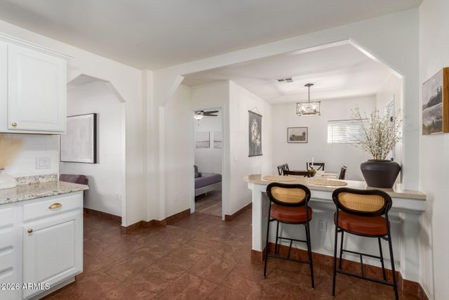 2715 W ROYAL PALM Road, Phoenix, AZ 85051