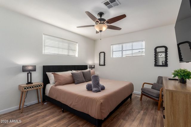 2715 W ROYAL PALM Road, Phoenix, AZ 85051