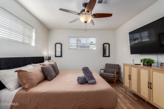 2715 W ROYAL PALM Road, Phoenix, AZ 85051