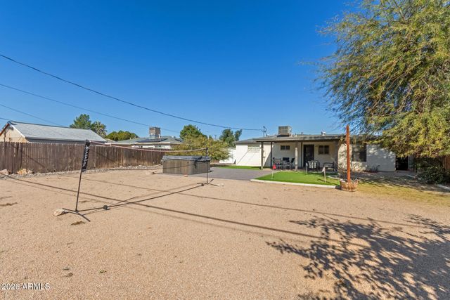 2715 W ROYAL PALM Road, Phoenix, AZ 85051