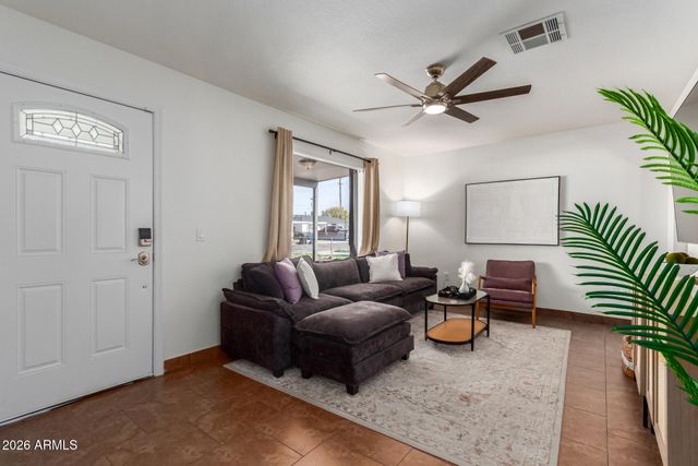 2715 W ROYAL PALM Road, Phoenix, AZ 85051