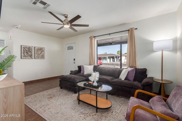 2715 W ROYAL PALM Road, Phoenix, AZ 85051