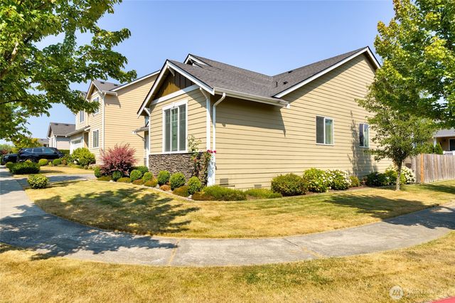 1758 Hillcrest Loop, Mount Vernon, WA 98274
