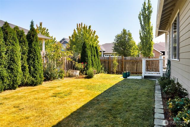 1758 Hillcrest Loop, Mount Vernon, WA 98274