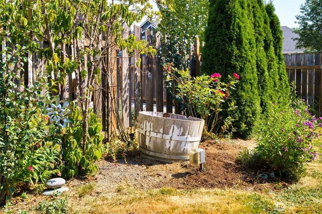 1758 Hillcrest Loop, Mount Vernon, WA 98274