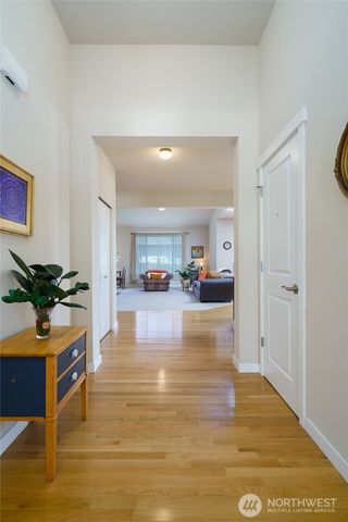 1758 Hillcrest Loop, Mount Vernon, WA 98274