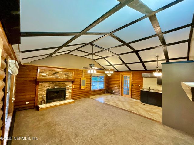 276 MELROSE LANDING Boulevard, Hawthorne, FL 32640