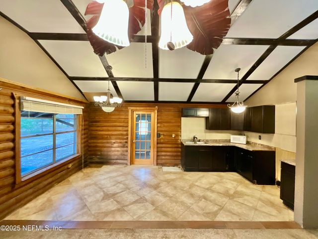 276 MELROSE LANDING Boulevard, Hawthorne, FL 32640