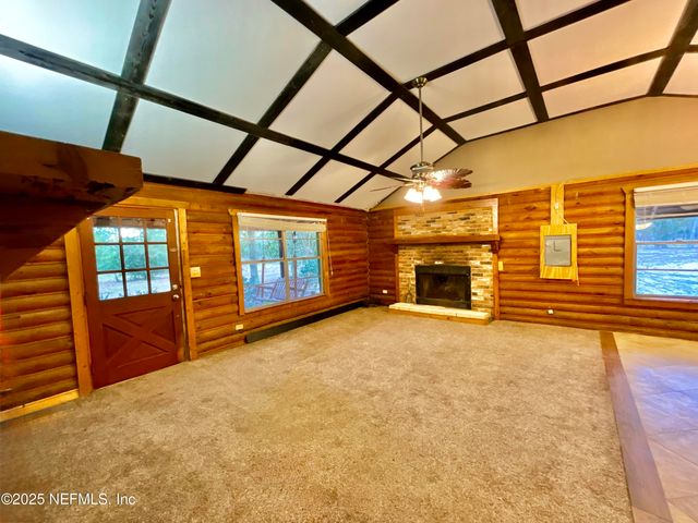 276 MELROSE LANDING Boulevard, Hawthorne, FL 32640