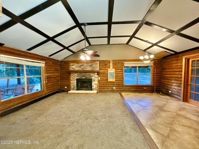 276 MELROSE LANDING Boulevard, Hawthorne, FL 32640