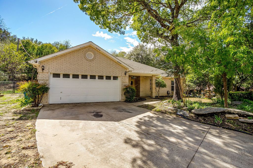 120 Hillside Court, Aledo, TX 76008 — photo 3