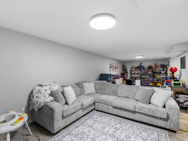 75 W Grissom Avenue, Rockport, IN 47635