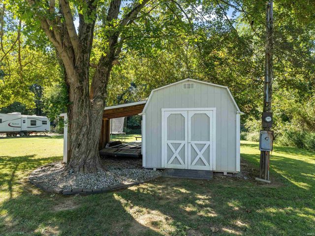 75 W Grissom Avenue, Rockport, IN 47635