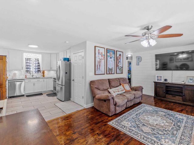 75 W Grissom Avenue, Rockport, IN 47635