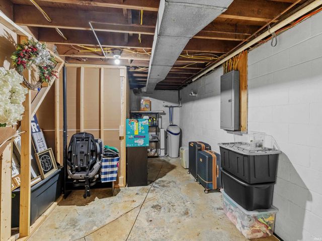 75 W Grissom Avenue, Rockport, IN 47635