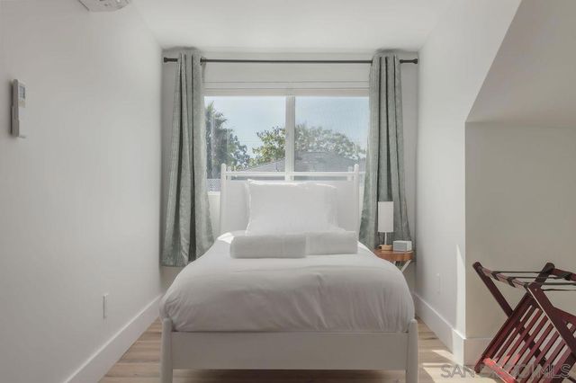 3527 Park Villa Dr, San Diego, CA 92104