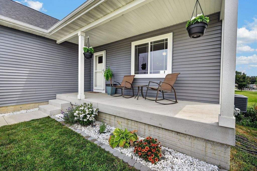 7919 SE 1st Court, Des Moines, IA 50320