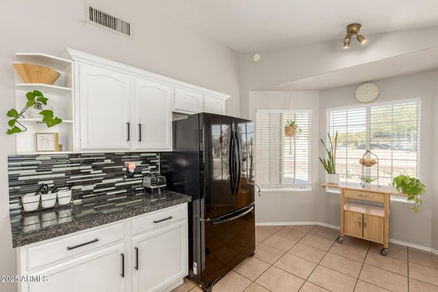 4545 E WOODLAND Drive, Phoenix, AZ 85048