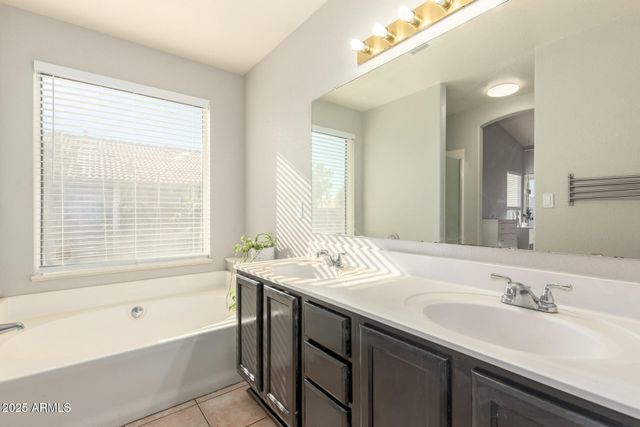 4545 E WOODLAND Drive, Phoenix, AZ 85048