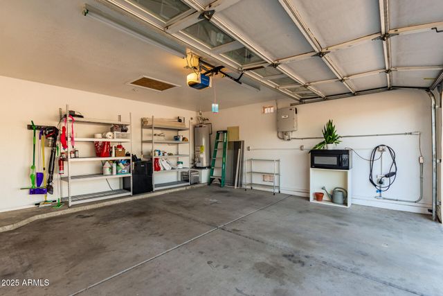 4545 E WOODLAND Drive, Phoenix, AZ 85048