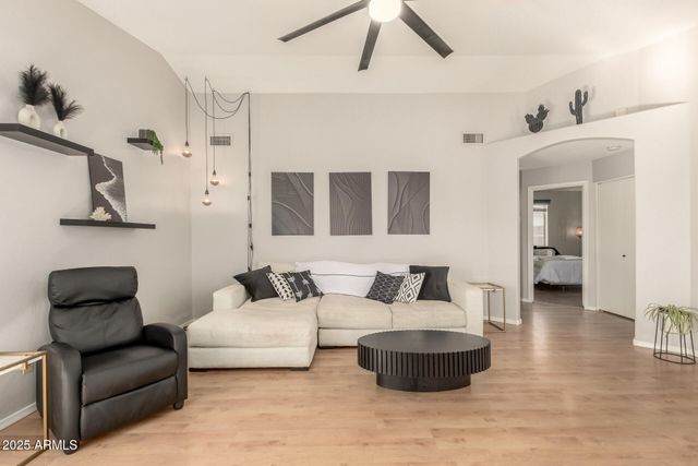 4545 E WOODLAND Drive, Phoenix, AZ 85048