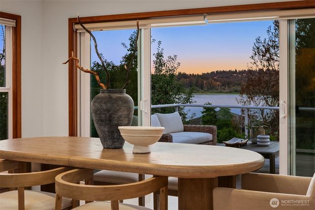 8533 NE Juanita Drive, Kirkland, WA 98034