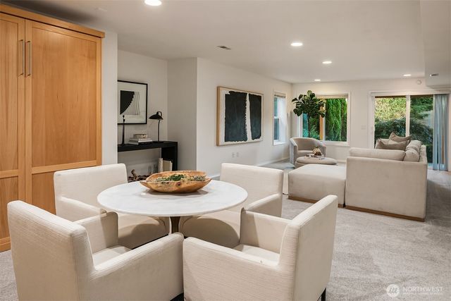 8533 NE Juanita Drive, Kirkland, WA 98034