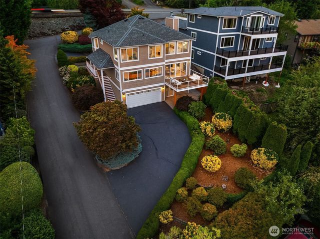 8533 NE Juanita Drive, Kirkland, WA 98034