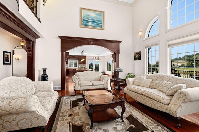 3312 Augusta Lane, Onalaska, WI 54650