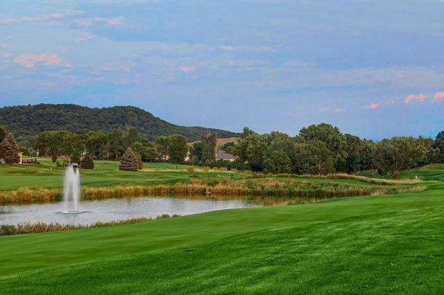 3312 Augusta Lane, Onalaska, WI 54650