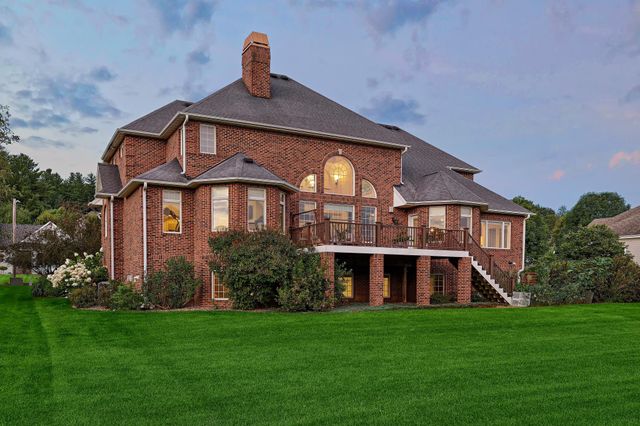 3312 Augusta Lane, Onalaska, WI 54650