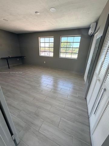 359 W 12th St 3, Hialeah, FL 33010