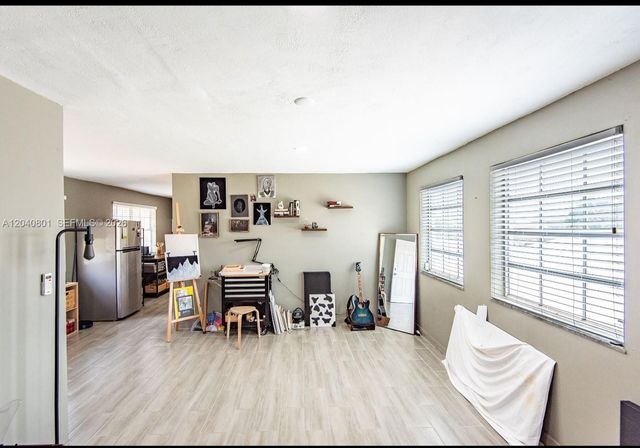 359 W 12th St 3, Hialeah, FL 33010